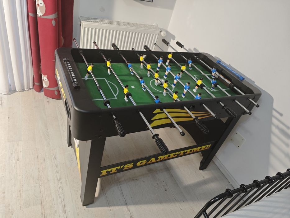 Vând masă fotbal 120x60x85 cm