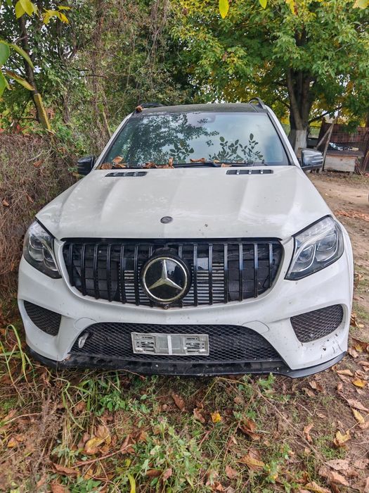 Dezmembrez Mercedes Benz Gls 350
