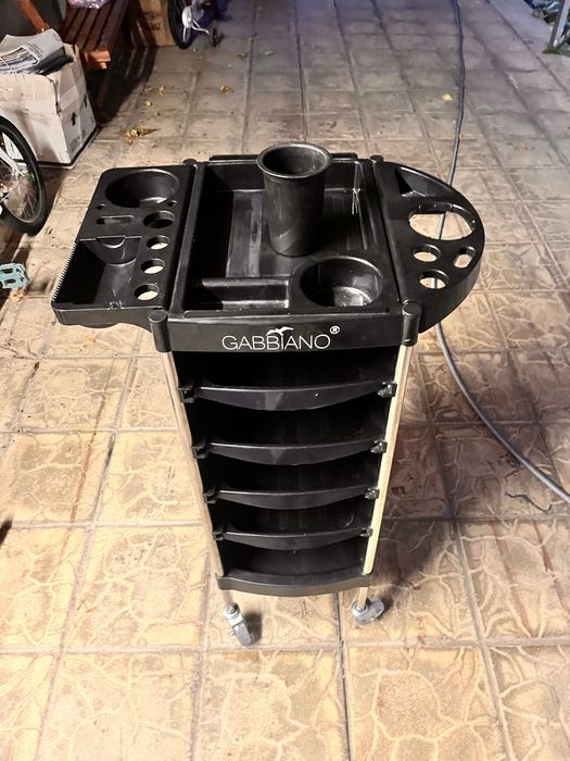 Фризьорска количка