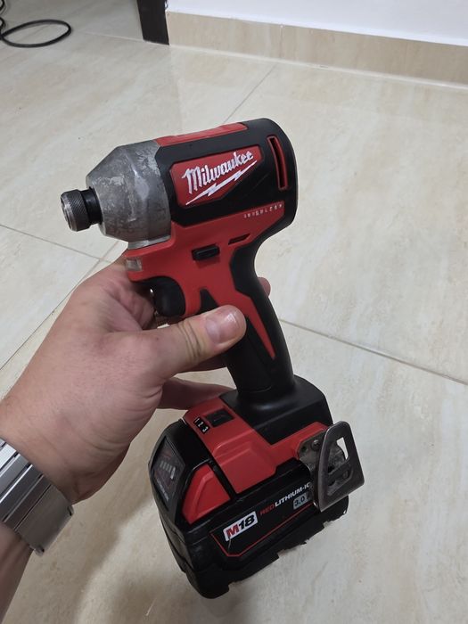 Pistol impact biți Milwaukee M18 CBLID
