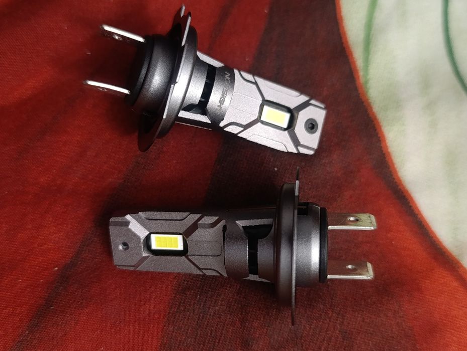 Becuri LED H7 luminoase