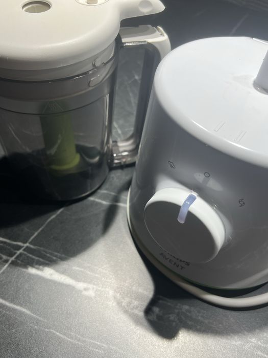 Aparat de gatit cu abur si blender Philips