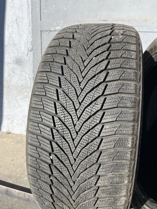 2 бр. зимни гуми 255/45/19 Nexen DOT 2623 7 mm