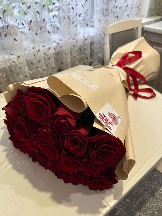 Цветы,розы метровые.25 шт