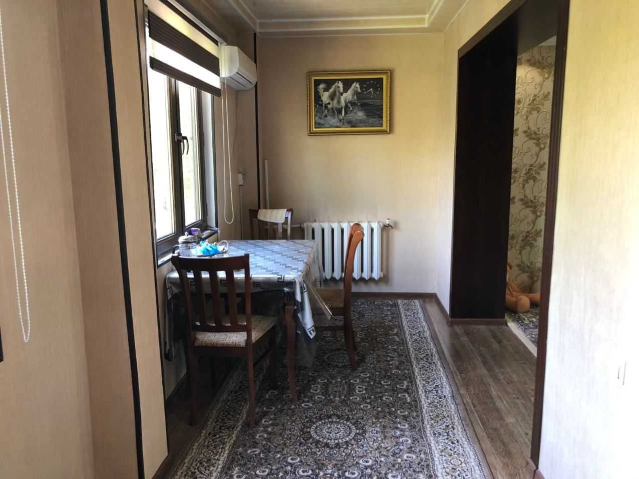 3 xonali dom tez va arzon sotiladi!