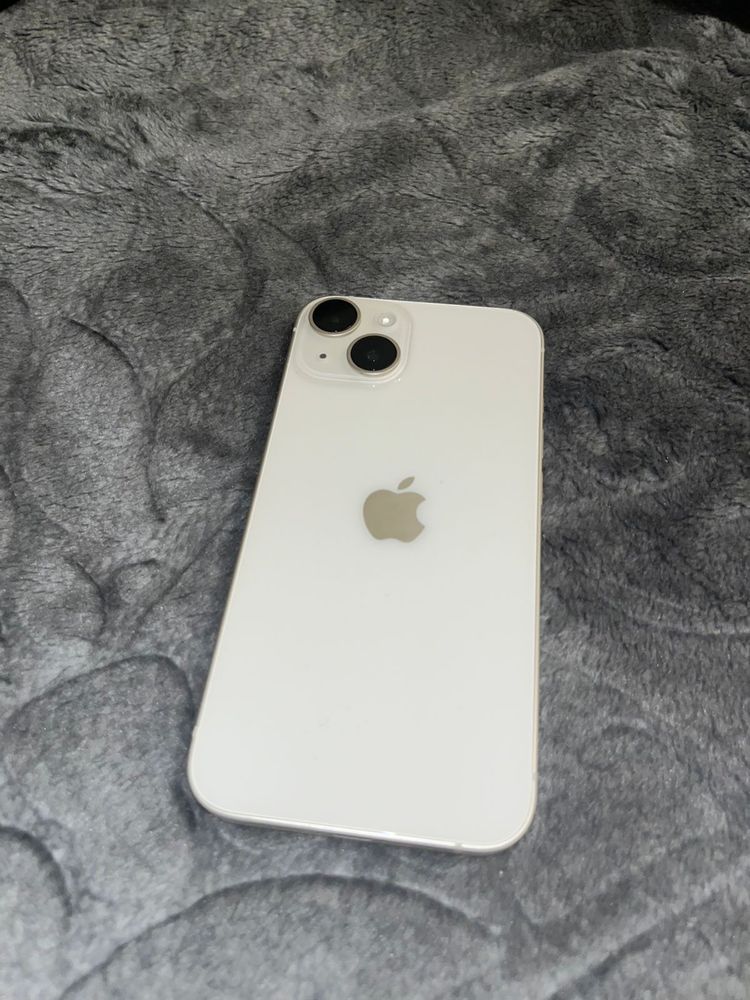iphone 14,в новом состоянии,стоит приват на стекле,нету царапин