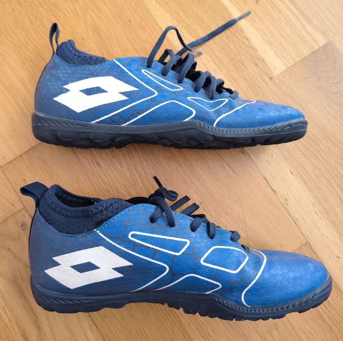 Детски обувки за футбол 35 Lotto