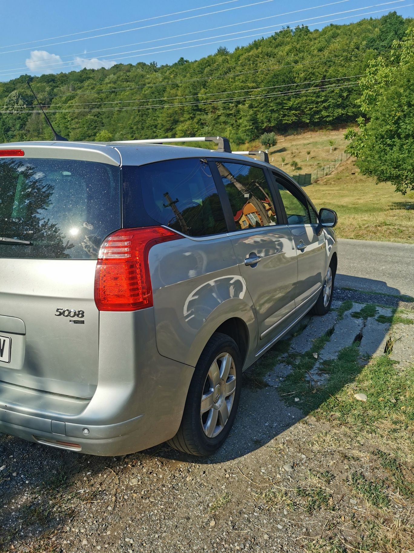 Vând Peugeot 5008,2013