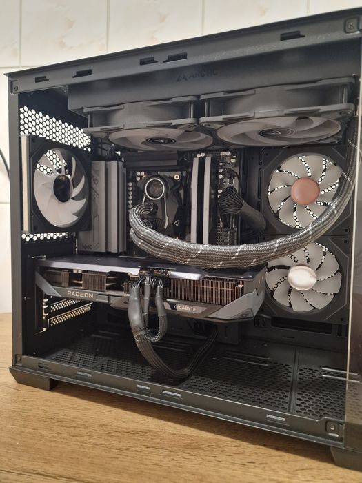 PC Gaming 9800X3D, RX 9070, 32gb, ssd 1TB