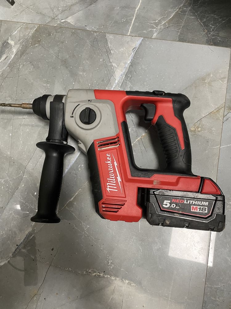 Акумулаторен перфоратор Milwaukee M18bh-