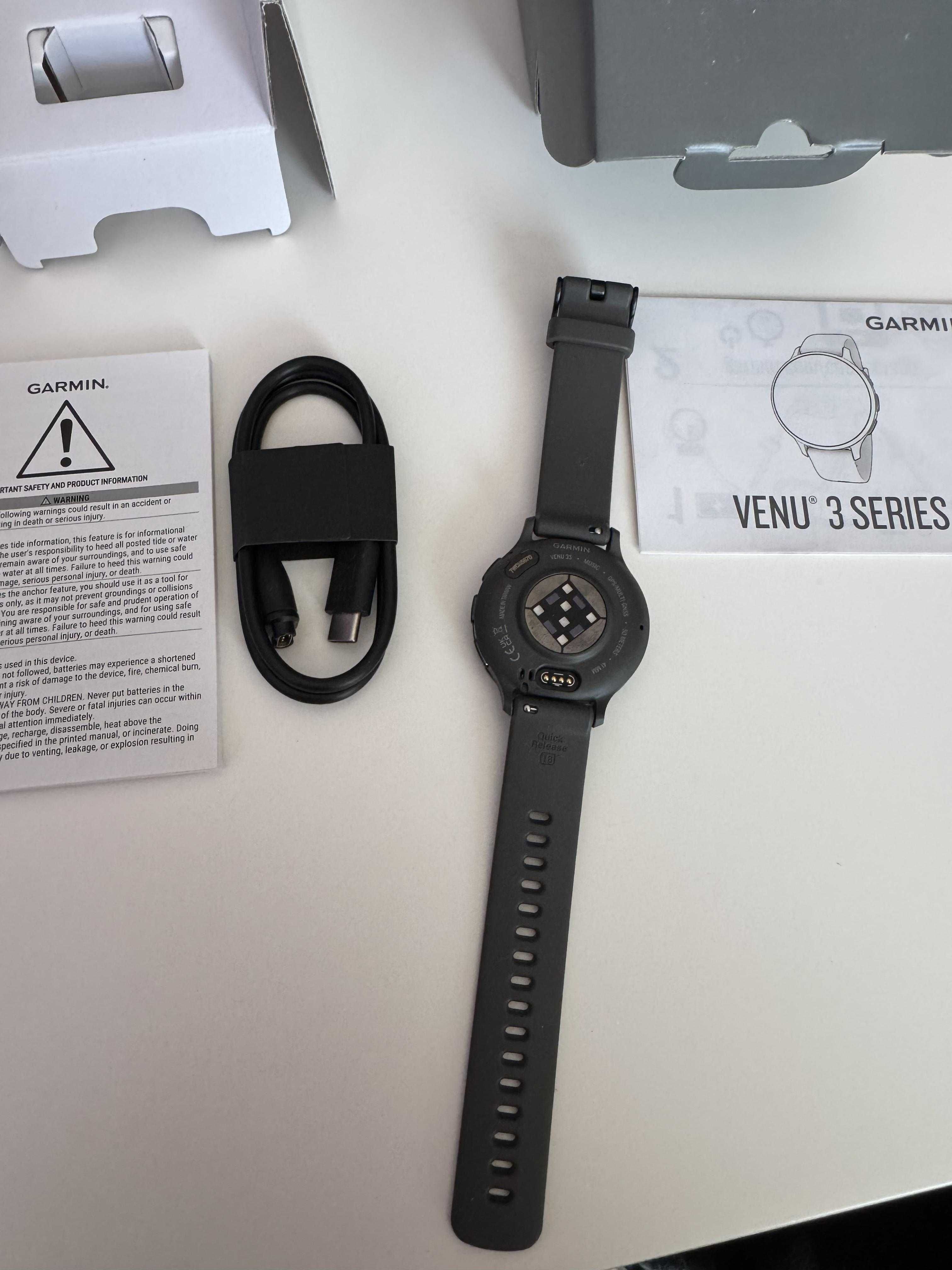 Смарт часовник Garmin Venu 3S