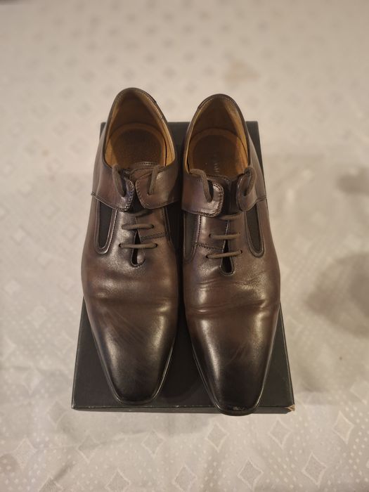 Pantofi din piele