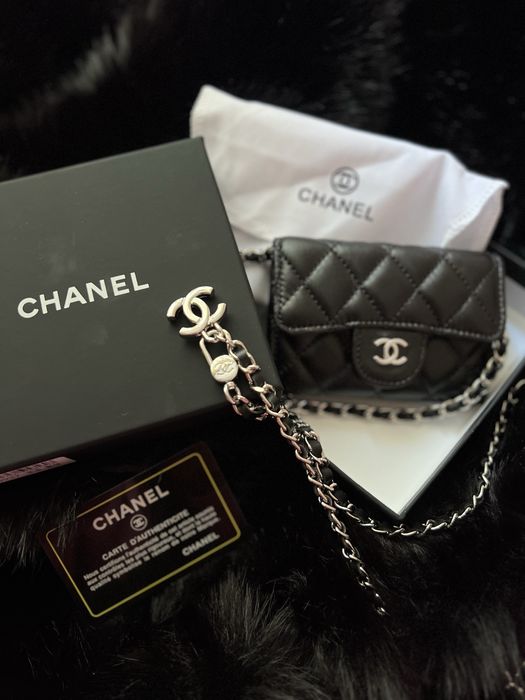 Чанта черна и бяла мини chanel