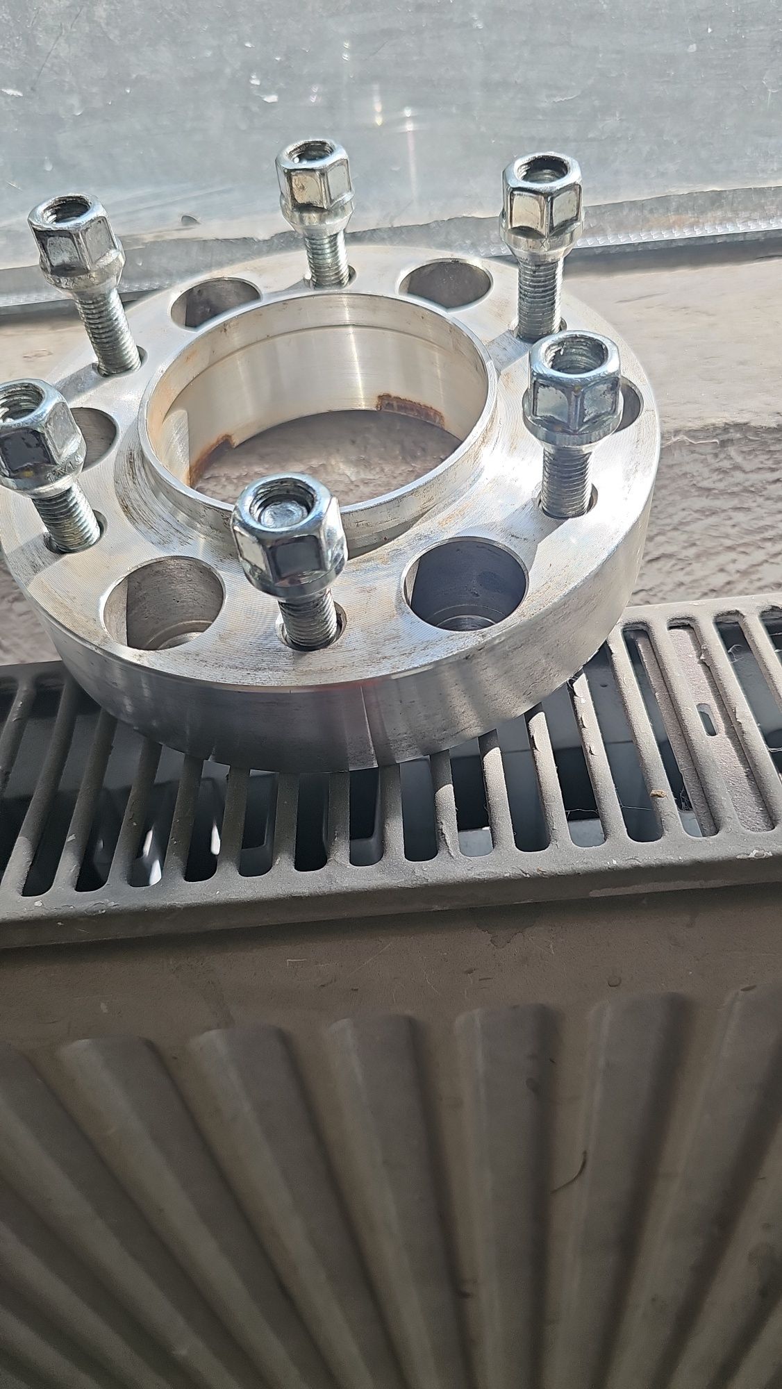 6x139.7 Дистанционни фланци 35mm Ford Ranger 93.1