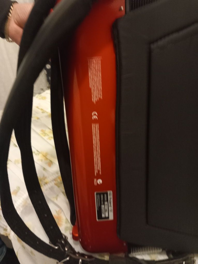 Acordeon Roland Fr7