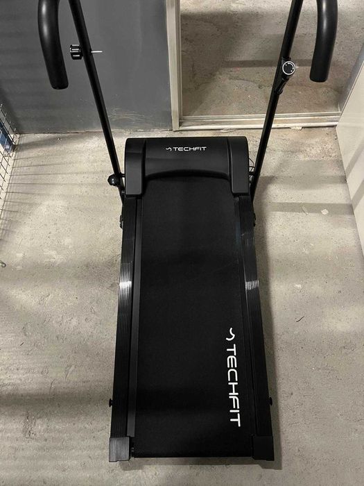 Bandă de alergare mecanică TECHFIT MT40N