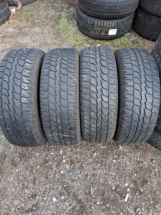 215 70 16 VINTERCAT 4броя зимни