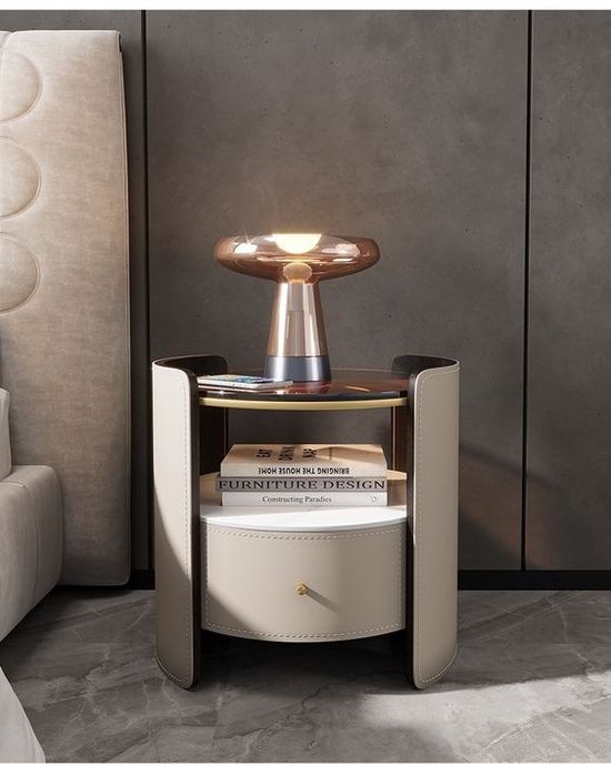 Двуспальная кровать с двумя тумбочками производитель Китай