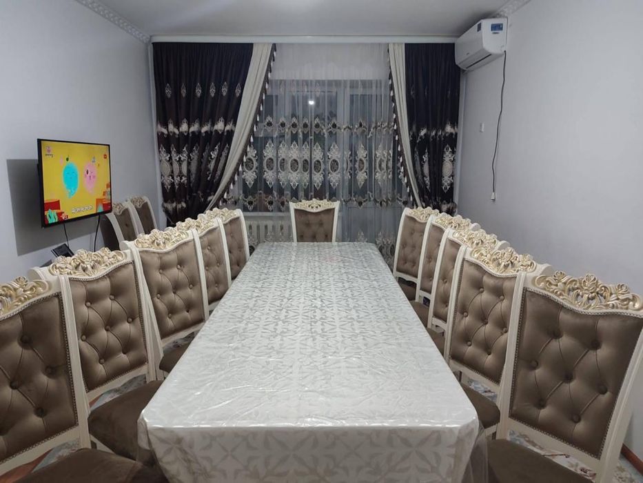 Стол и 8 стульев!
