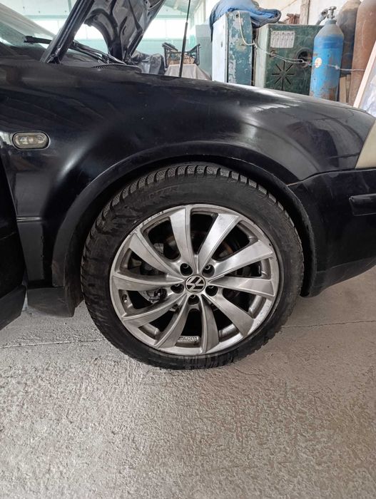 Dezmembrez VW Passat 1.9 AWX