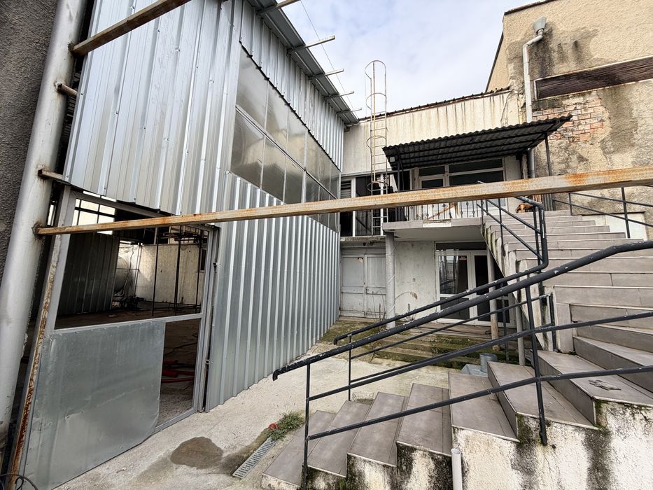 Промишлен имот в промишлена зона Сливен