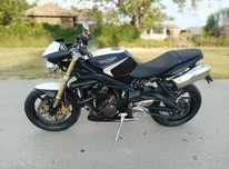 Мотоциклет Triumph street triple 675i