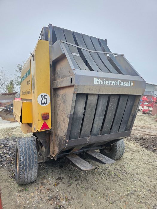 Presă  de balotat rotunda Rivierre Casalis RC125