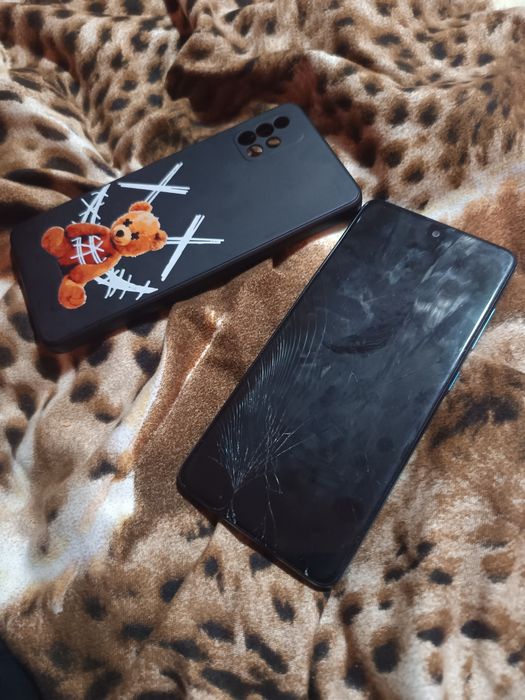 Vând sau schimb Samsung A51