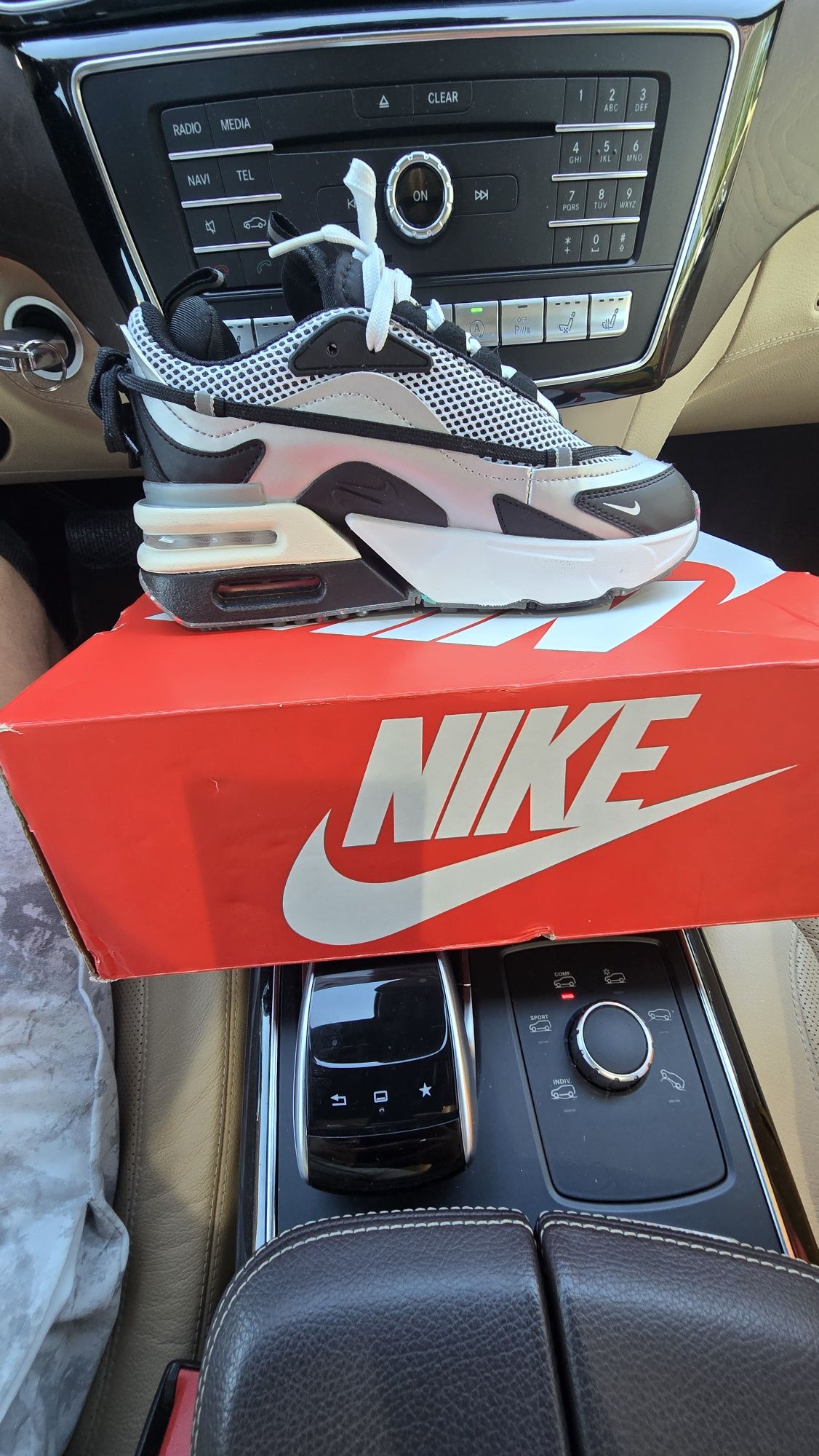 Nike Air Max Furyosa 37 номер