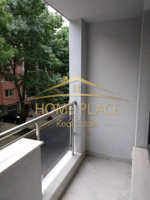 Дава се под наем Едностаен апартамент в Варна, Окръжна болница - 36 кв.м за 306 € - Снимка #2