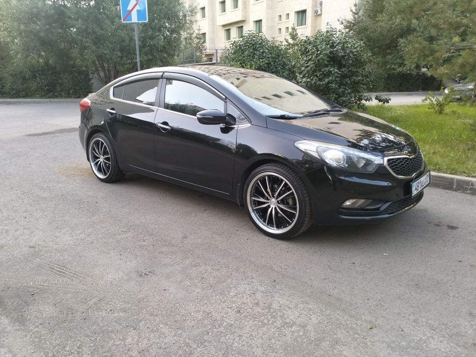 Диски с резиной продам на Киа Камри Лексус