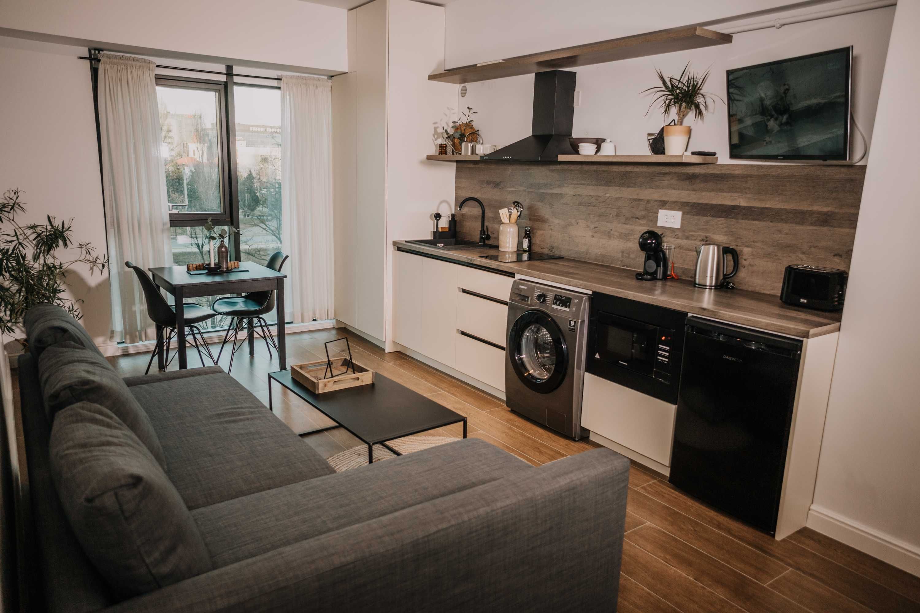 Apartament (Mercury) deluxe langa Hotel International Iasi - Palas