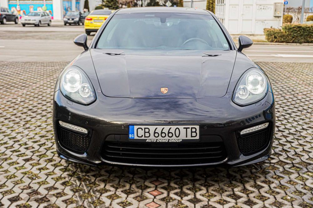 Продавам Porsche Panamera face