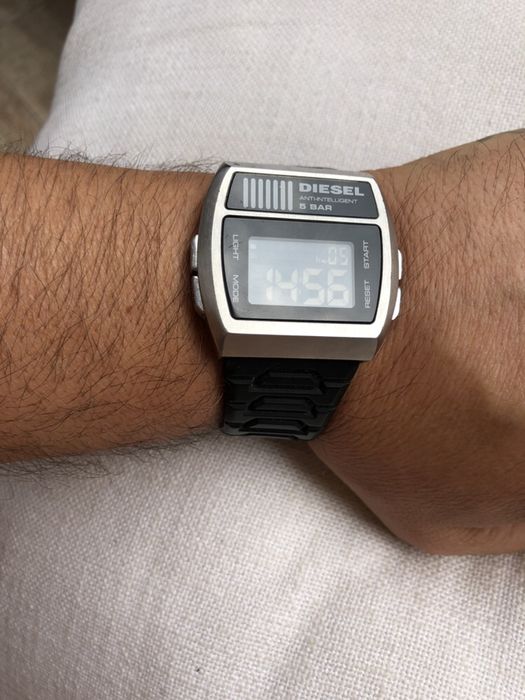 Vand ceas Diesel impecabil ca si nou