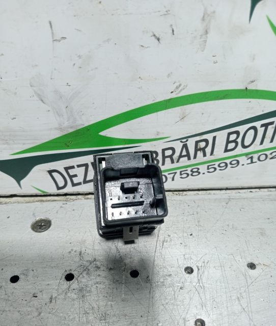 Buton senzori parcare Volkswagen VW Passat B6