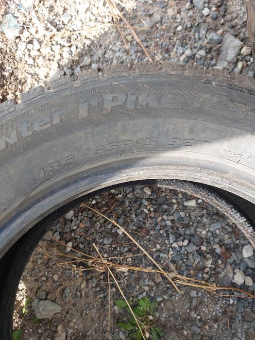 Продам Шины 185/65R15 Hankook winter i*pike RS 2