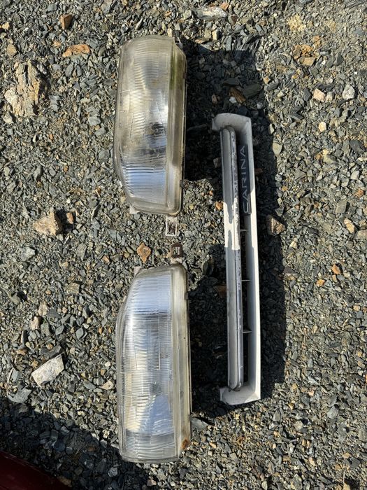 Фары решетка  Toyota Carina AT170