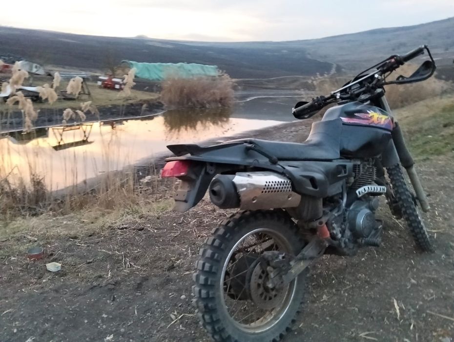 Cross Yamaha xt 600