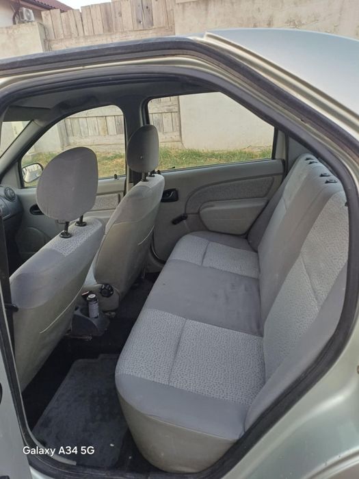 Vând Dacia Logan 1.6mpi acte valabile