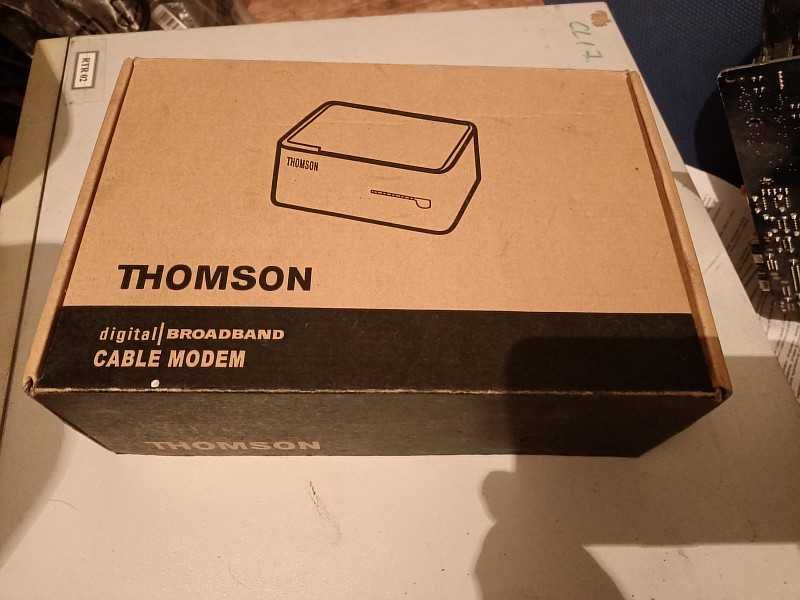 Продам абонентский кабельный модем Thomson TCM-420.