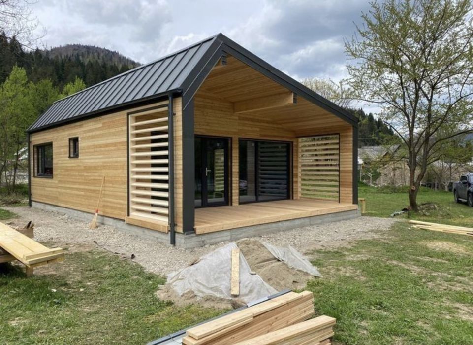 Vand cabane de gradin pentru locuit