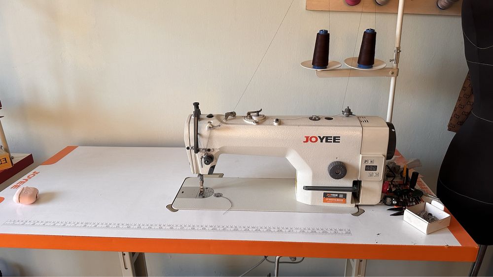 Швейные машинки.