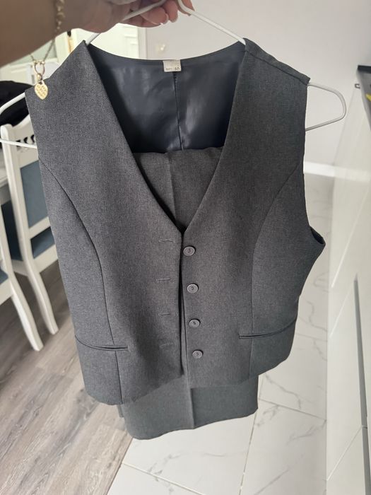 Продам школьную форму