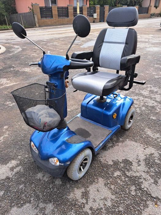 Trotinetă electrică pentru persoane cu dizabilități