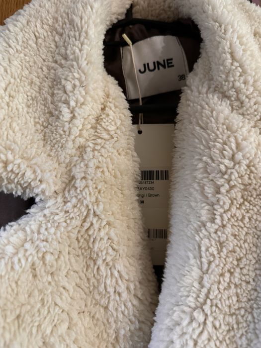 Зимно палто на марката June в кафяв цвят