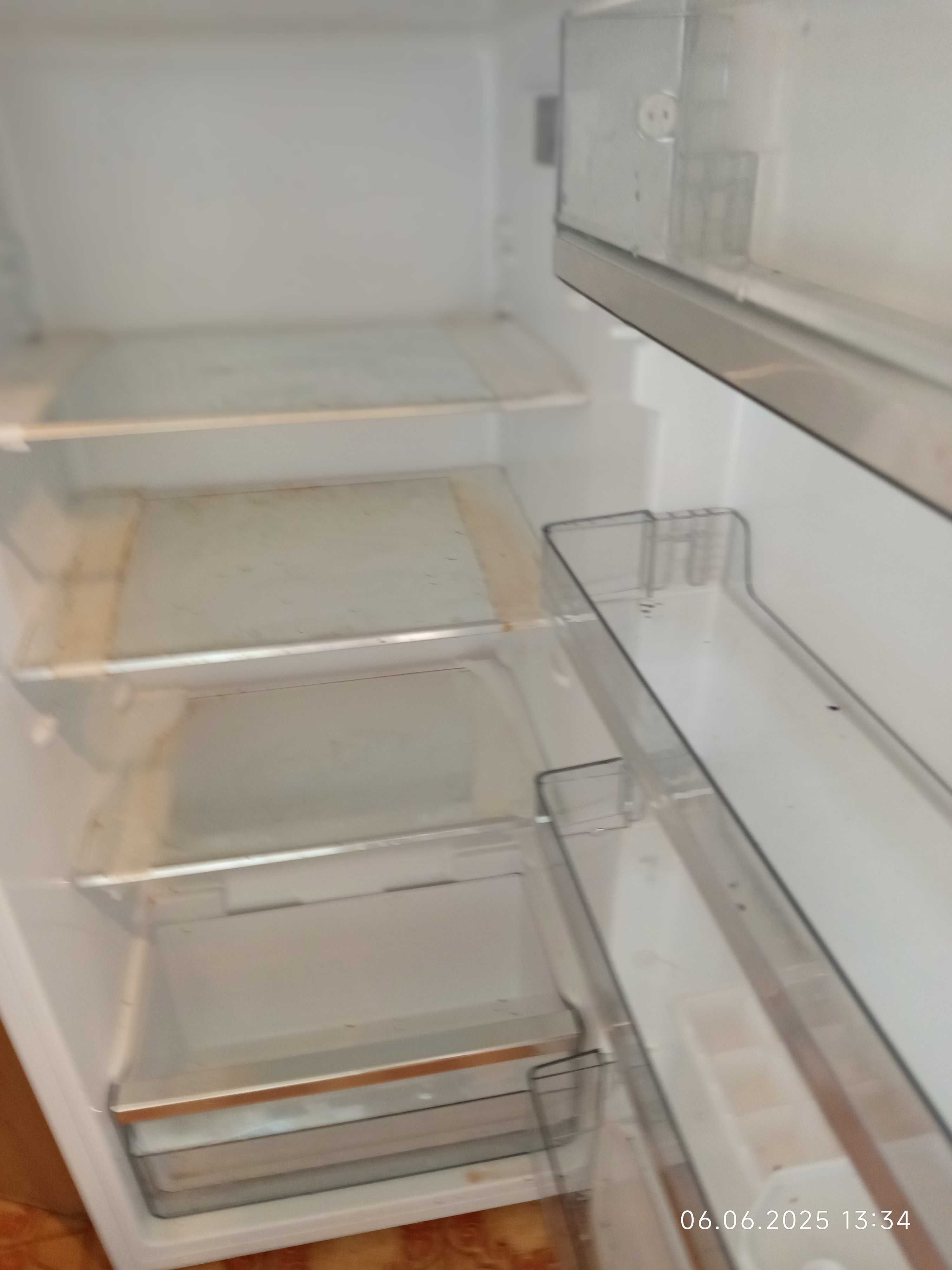 Хладилник Electrolux ST281F Low Frost