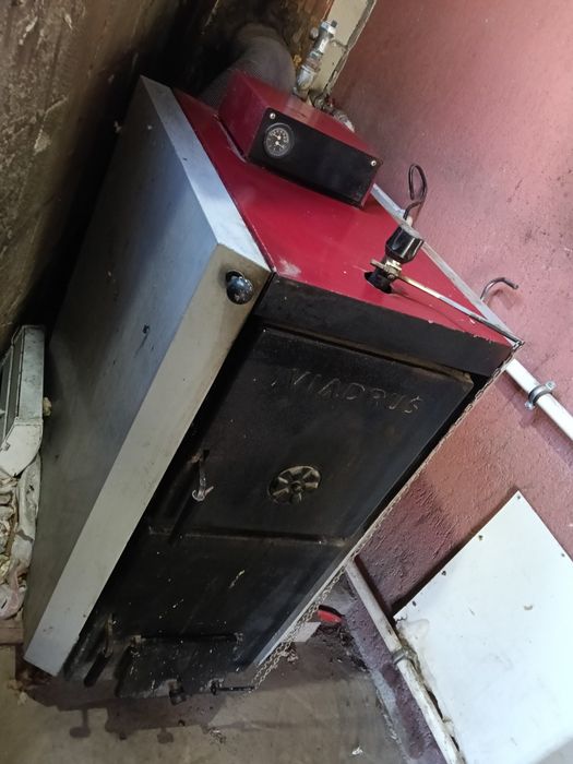 De vânzare, centrala lemne 5 elementi