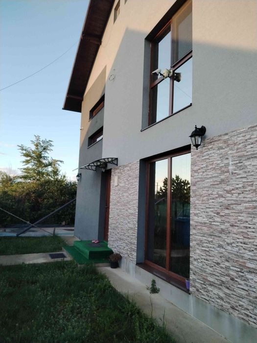 Vând casă în Păulești Prahova