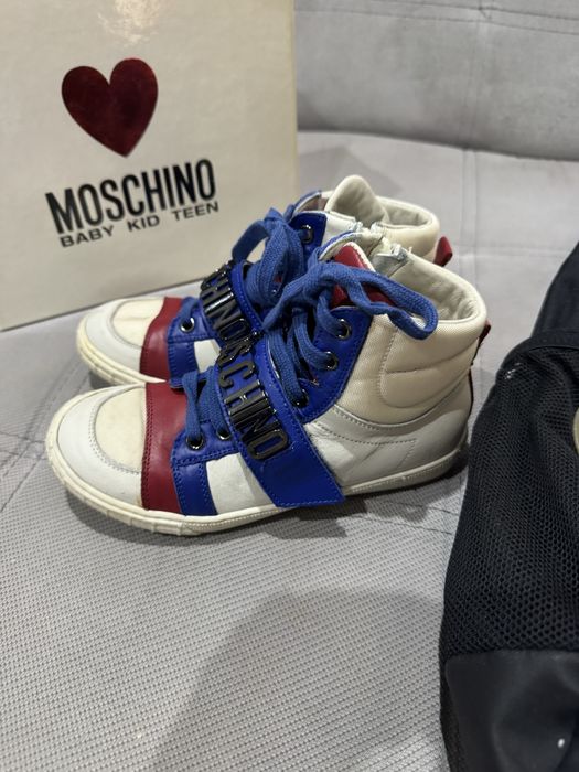 Лот Nike Moshino - 25лв.