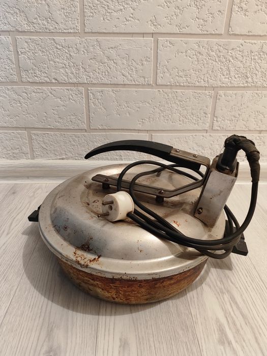 Продается срочно ! Чудо печка, состояние хорошее